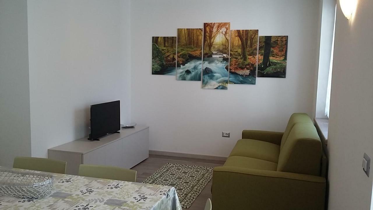 Chalet La Perla โมลเวโน ภายนอก รูปภาพ